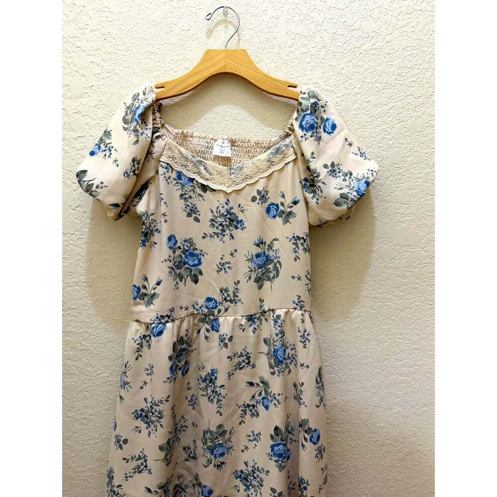Abercrombie Kids Girls Beige/Blue Floral Smocked Puff Sleeve Dress 15/16